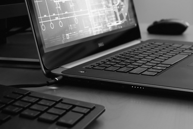 CADLUX GmbH CAD Laptop Drawing